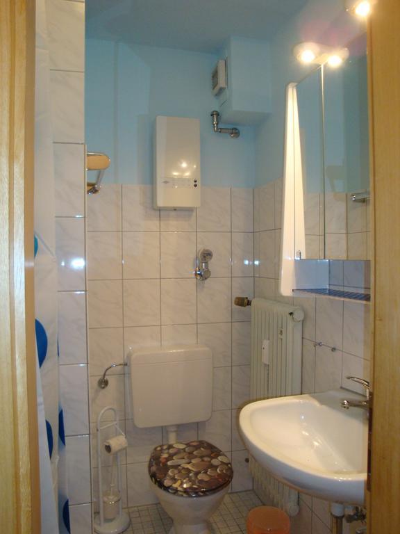Ferien-& Monteurwohnung Koenen2 Nah Am Westfield Centro Оберхаузен Экстерьер фото